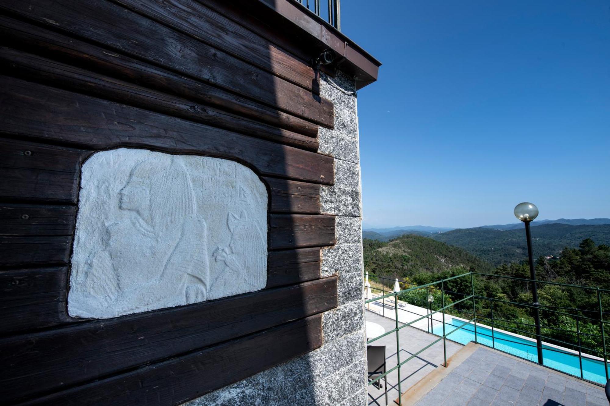 211 - Appartamento Acacia, Terrazza Giardino E Piscina Carro Dış mekan fotoğraf