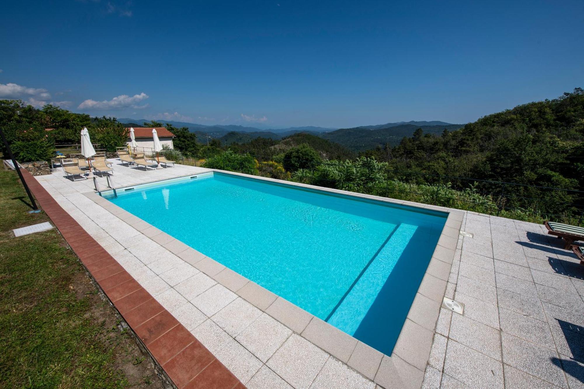 211 - Appartamento Acacia, Terrazza Giardino E Piscina Carro Dış mekan fotoğraf