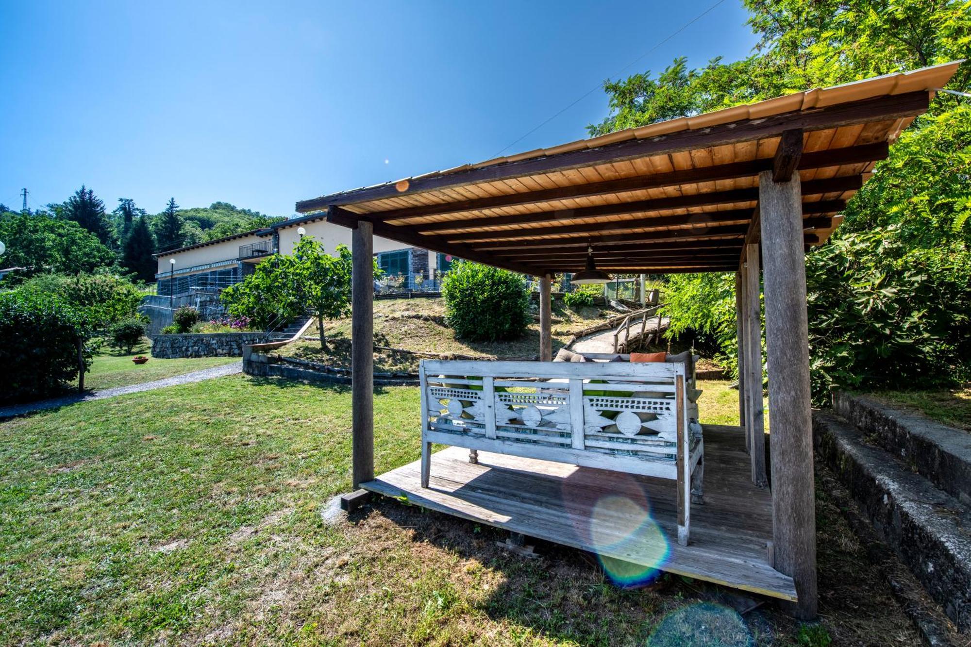 211 - Appartamento Acacia, Terrazza Giardino E Piscina Carro Dış mekan fotoğraf